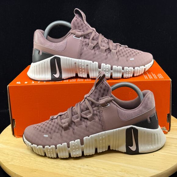 Nike Free Metcon 5 Womens Sz 7.5 Smokey Mauve Light Bone Velvet Brown DV3950 201 - Picture 1 of 10